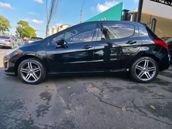 PEUGEOT-308-2013