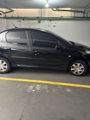 PEUGEOT-207-2011