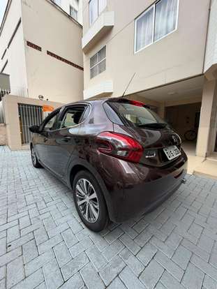 PEUGEOT-208-1.6 GRIFFE 16V FLEX 4P AUTOMÁTICO PEUGEOT-208-2017