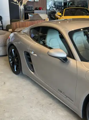 PORSCHE-718-2024