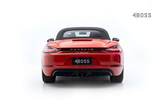 PORSCHE-718-2019