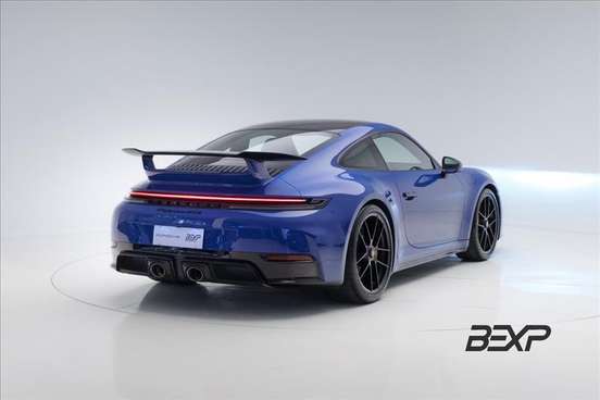 PORSCHE-911-2025