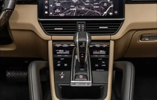 PORSCHE-CAYENNE-2023