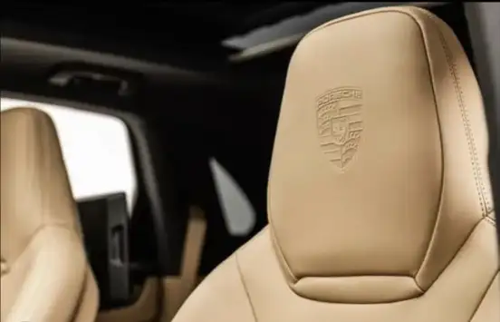 PORSCHE-CAYENNE-2023
