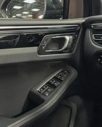 PORSCHE-MACAN-2024