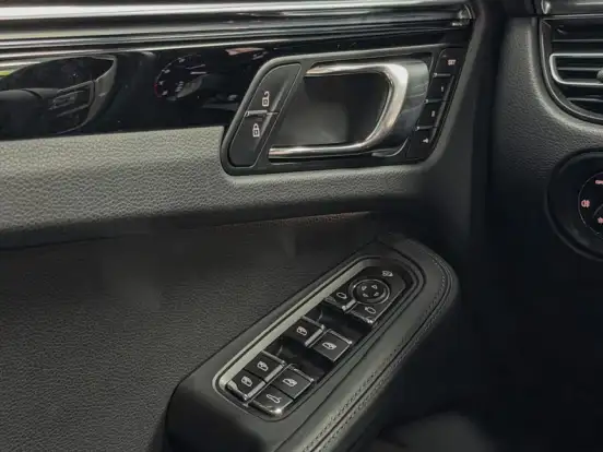 PORSCHE-MACAN-2.0 TURBO GASOLINA T PDK PORSCHE-MACAN-2024