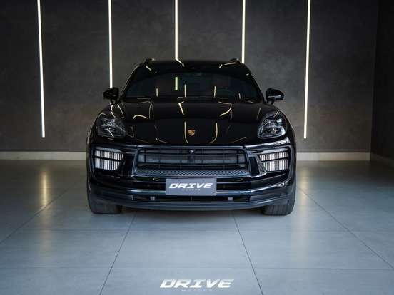 PORSCHE-MACAN-2023