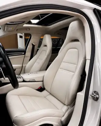 PORSCHE-PANAMERA-2023