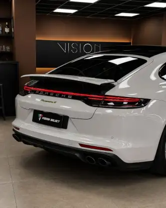 PORSCHE-PANAMERA-2023