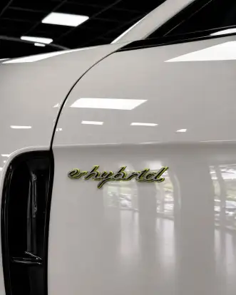 PORSCHE-PANAMERA-2023
