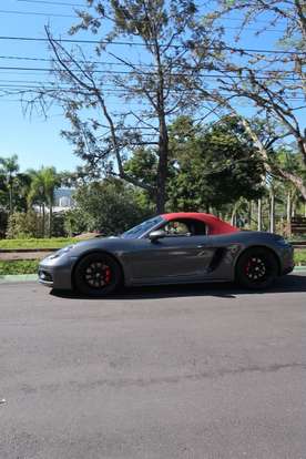 PORSCHE-718-2023
