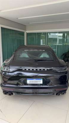PORSCHE-PANAMERA-2023