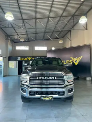 RAM 3500 6.7 I6 TURBO DIESEL LARAMIE CD 4X4 AUTOMÁTICO RAM 3500 6.7 I6 TURBO DIESEL LARAMIE CD 4X4 AUTOMÁTICO