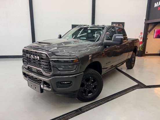 RAM-3500-6.7 I6 TURBO DIESEL LARAMIE NIGHT EDITION CD 4X4 AUTOMÁTICO RAM-3500-2025