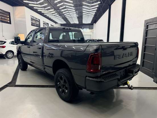 RAM-3500-6.7 I6 TURBO DIESEL LARAMIE NIGHT EDITION CD 4X4 AUTOMÁTICO RAM-3500-2025