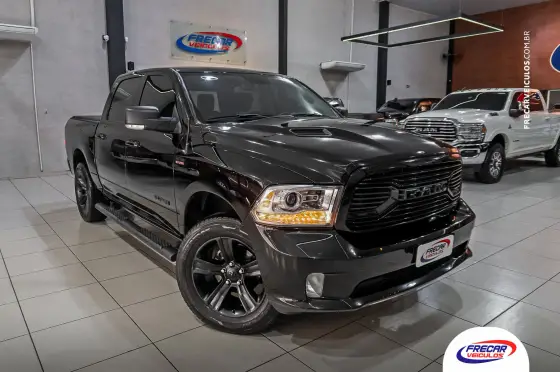 RAM CLASSIC 5.7 V8 GASOLINA LARAMIE NIGHT EDITION CD 4X4 AUTOMÁTICO RAM CLASSIC 5.7 V8 GASOLINA LARAMIE NIGHT EDITION CD 4X4 AUTOMÁTICO