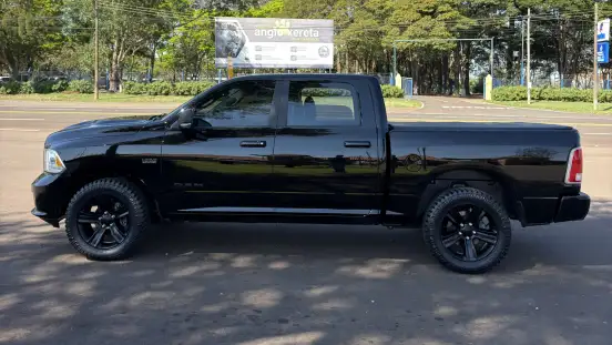 RAM-CLASSIC-5.7 V8 GASOLINA LARAMIE NIGHT EDITION CD 4X4 AUTOMÁTICO RAM-CLASSIC-2022
