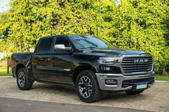 RAM-1500-3.0 HURRICANE 6 BITURBO GASOLINA LARAMIE CD 4X4 AUTOMÁTICO RAM-1500-2024