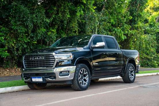 RAM-1500-3.0 HURRICANE 6 BITURBO GASOLINA LARAMIE CD 4X4 AUTOMÁTICO RAM-1500-2024