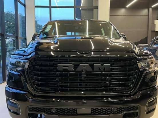 RAM-1500-3.0 HURRICANE 6 BITURBO GASOLINA LARAMIE NIGHT EDITION CD 4X4 AUTOMÁTICO RAM-1500-2026