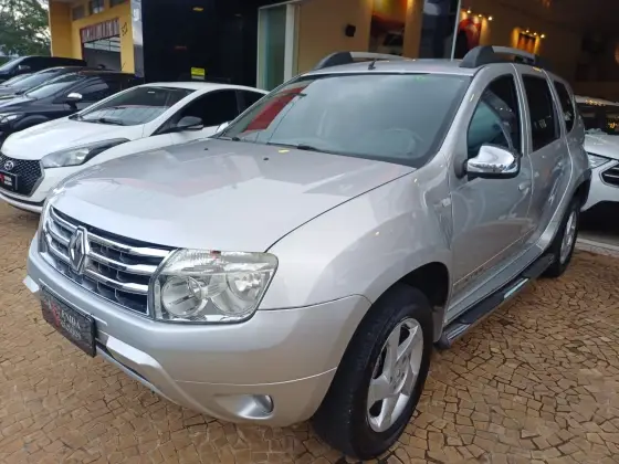 RENAULT DUSTER 2.0 DYNAMIQUE 4X2 16V FLEX 4P AUTOMÁTICO RENAULT DUSTER 2.0 DYNAMIQUE 4X2 16V FLEX 4P AUTOMÁTICO