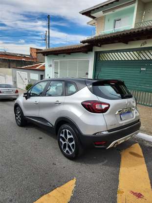 RENAULT-CAPTUR-2020