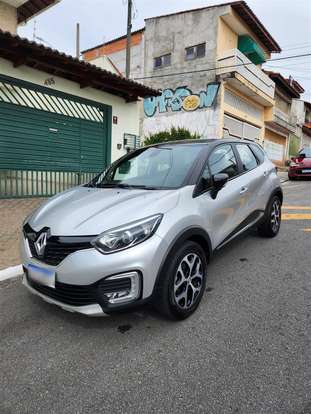 RENAULT-CAPTUR-2020