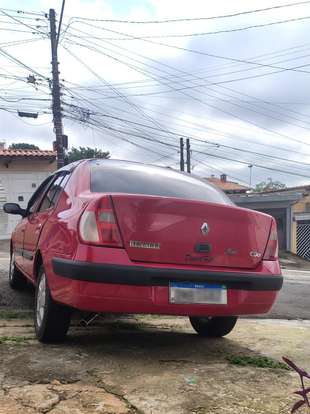 RENAULT-CLIO-2004