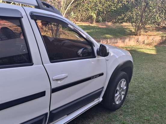 RENAULT-DUSTER-2016