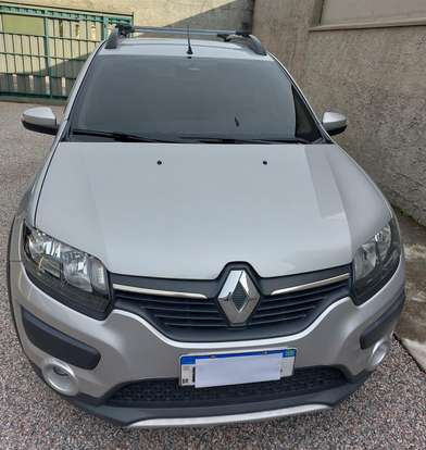 RENAULT-SANDERO-2019