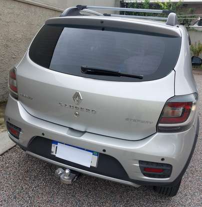 RENAULT-SANDERO-2019