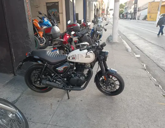 ROYAL ENFIELD HUNTER 350 ROYAL ENFIELD HUNTER 350