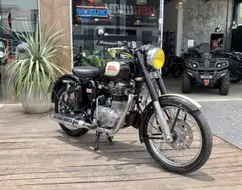 ROYAL ENFIELD CLASSIC 500 ROYAL ENFIELD CLASSIC 500