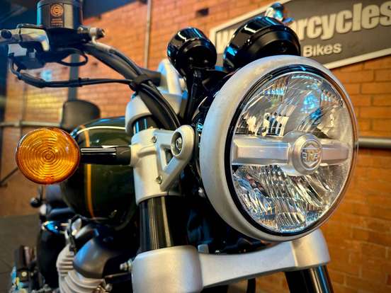 ROYAL ENFIELD-METEOR 650 INTERSTELLAR ROYAL ENFIELD-METEOR 650 INTERSTELLAR-2025