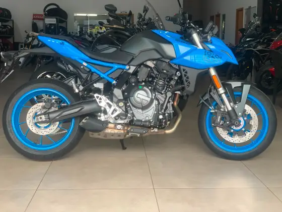 SUZUKI GSX-8S SUZUKI GSX-8S