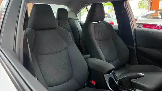 TOYOTA-COROLLA-2025
