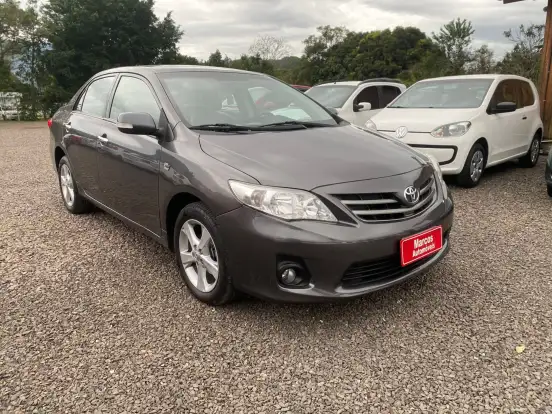 TOYOTA-COROLLA-2011