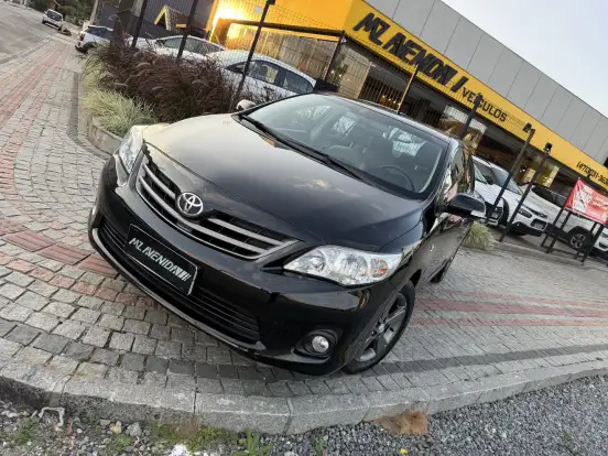TOYOTA-COROLLA-2013
