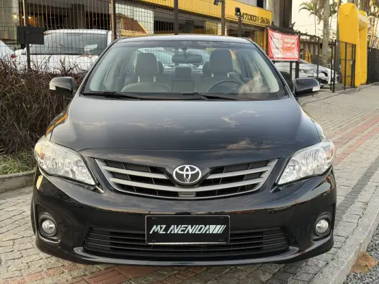 TOYOTA-COROLLA-2013