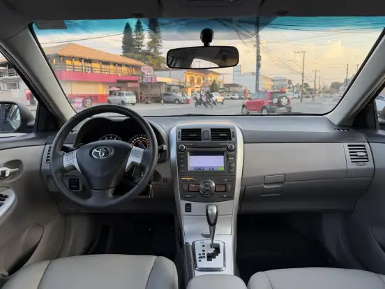 TOYOTA-COROLLA-2013
