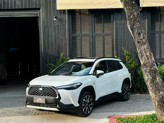 TOYOTA COROLLA CROSS 1.8 VVT-I HYBRID FLEX XRX CVT