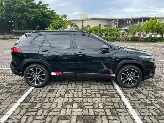 TOYOTA-COROLLA CROSS-2024