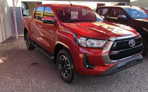 TOYOTA HILUX 2.8 D-4D TURBO DIESEL CD SRV 4X4 AUTOMÁTICO