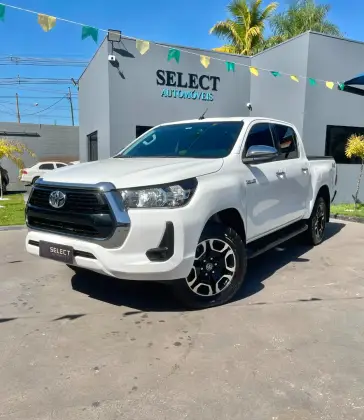 TOYOTA HILUX 2.8 D-4D TURBO DIESEL CD SRV 4X4 AUTOMÁTICO TOYOTA HILUX 2.8 D-4D TURBO DIESEL CD SRV 4X4 AUTOMÁTICO