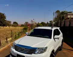 TOYOTA HILUX 2.7 SR 4X2 CD 16V FLEX 4P AUTOMÁTICO TOYOTA HILUX 2.7 SR 4X2 CD 16V FLEX 4P AUTOMÁTICO