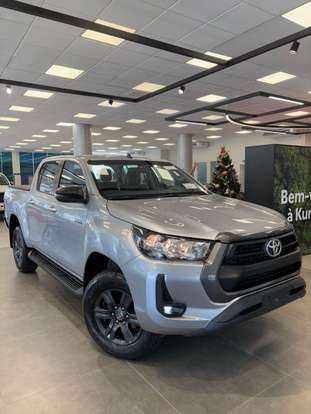 TOYOTA-HILUX-2024