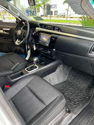 TOYOTA-HILUX-2024
