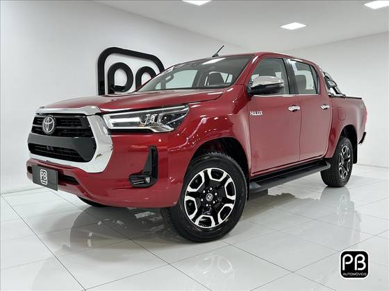 TOYOTA HILUX 2.8 D-4D TURBO DIESEL CD SRX 4X4 AUTOMÁTICO