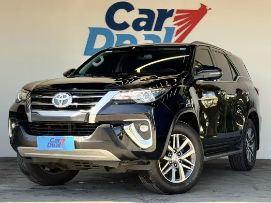 TOYOTA HILUX SW4 2.8 SRX 4X4 16V TURBO INTERCOOLER DIESEL 4P AUTOMÁTICO TOYOTA HILUX SW4 2.8 SRX 4X4 16V TURBO INTERCOOLER DIESEL 4P AUTOMÁTICO