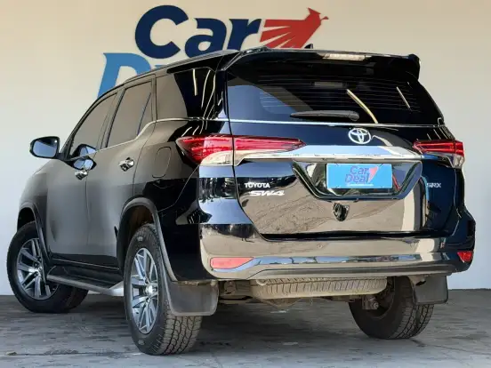 TOYOTA-HILUX SW4-2019
